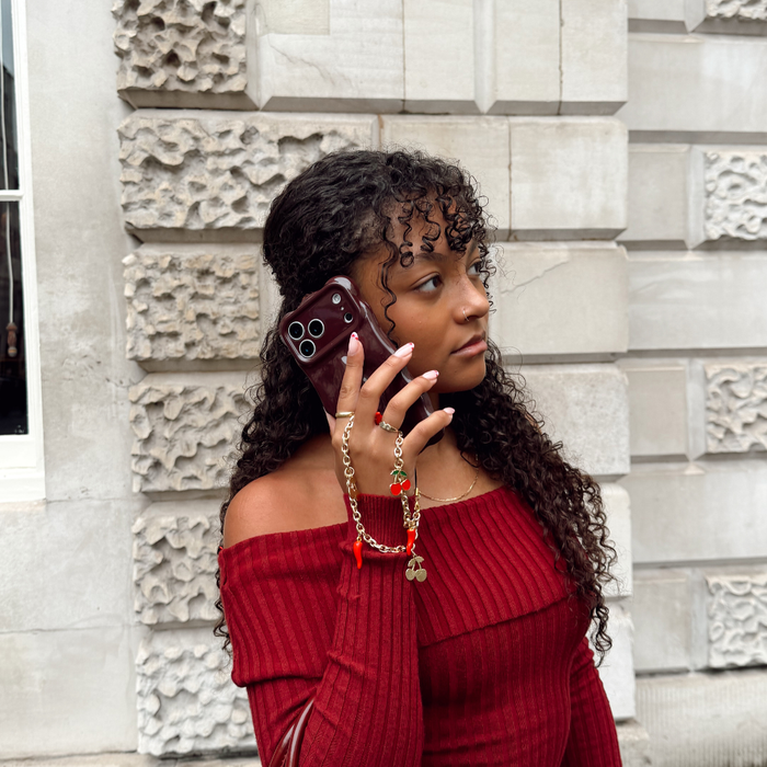 girlwithphonestrap