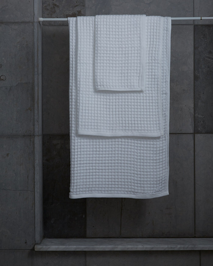 Air Waffle Towels - White