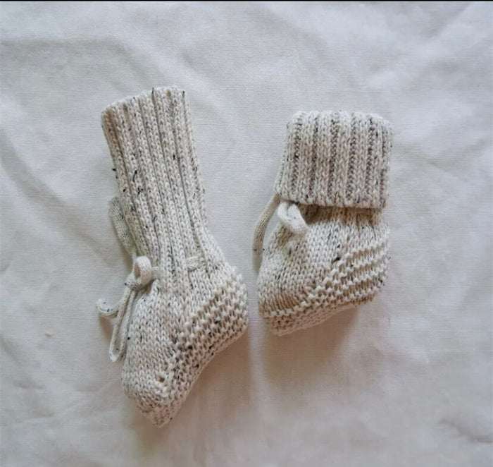 NEWBORN / Tiny Feet 9