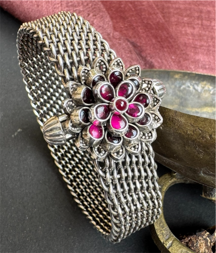 The Abhijita Silver Mesh Kemp Bracelet- Single (Oxidised/Size 2.2/2.4/2.6/2.8)