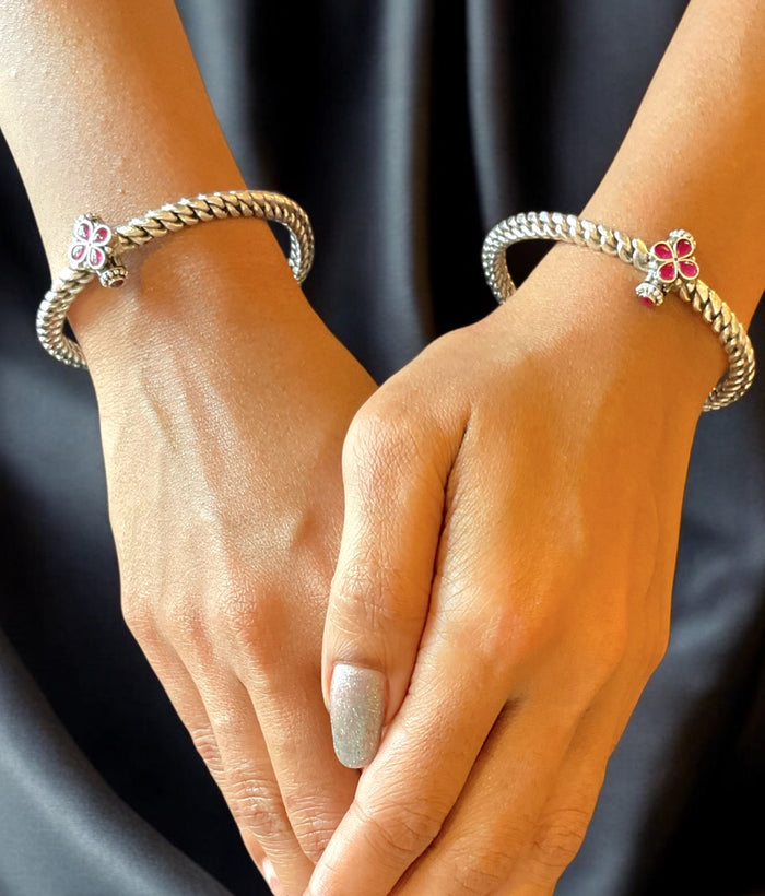 The Ananya Antique Silver Golusu Bangle- Single (Oxidised/Size/2.2/2.4/2.6/2.8)