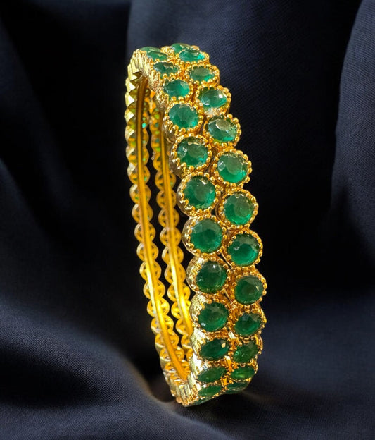 The Tanmaya Silver Green Kemp Bangle-Single (Size /2.2/2.4/2.6/2.8)