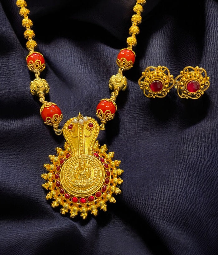 The Vijeta Silver Coral Pathak Mohanmale Necklace & Earrings