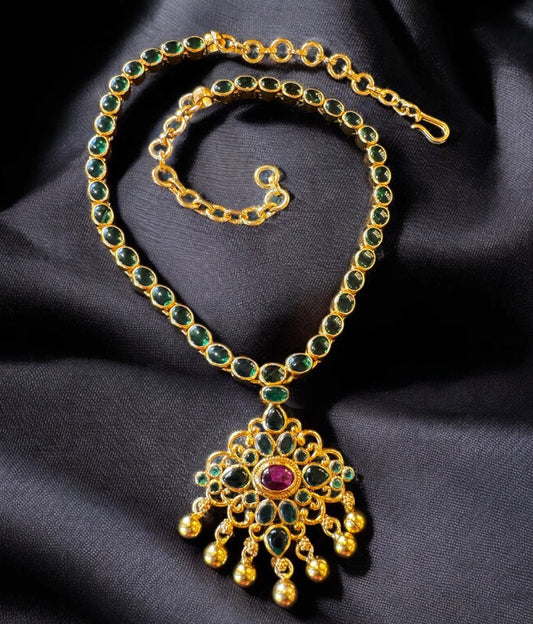 The Vriddhi Silver Reversible Addige Necklace